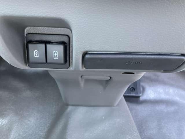 クリッパーバン 660 DX GLパッケージ ハイルーフ 雹害車 LEDライト 衝突軽減ブレーキ インテリジェントエマージェンシーブレーキ LEDヘッドランプ キーレス パワーウィンドウ レーンアシスト アイドリングストップ パワステ 運転席エアバック 助手席エアバック エアコン(8枚目)