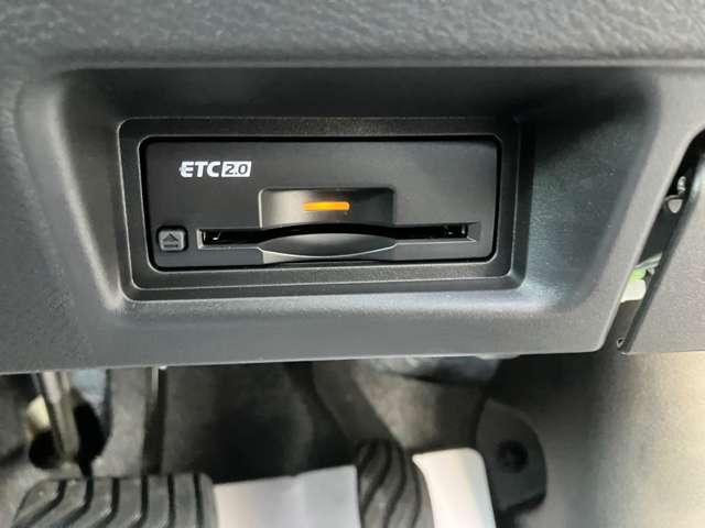 ＥＴＣ装備！高速等、有料道路の料金所はもちろん話題のスマートＩＣもスムーズに通過でき♪カードがあればご納車日当日からお使い頂けますよ♪