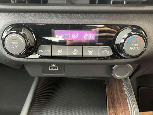 オーラ 1.2 G 大画面ナビ 全方位モニタープロパイロット 自動(被害軽減)ブレーキ LED LKA サイドカメラ ETC ドライブレコーダー カーテンエアバッグ アルミホイール インテリジェントキー パワーウィンドウ ワンオーナー フルオートエアコン 記録簿(12枚目)