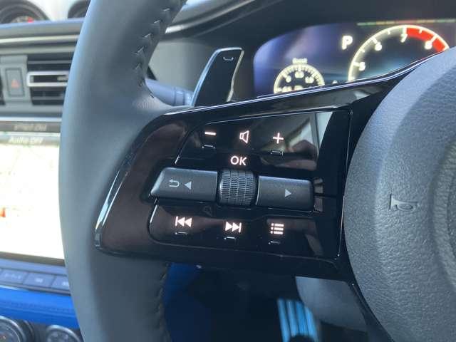 �N���[�Y�R���g���[��