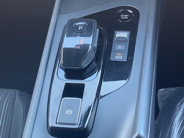 ノート １．２　Ｘ　雹害車　クルーズコントロール　衝突被害軽減ブレ－キ　クルーズコントロール　禁煙車　ＬＥＤヘッドライト　レーンアシスト　インテリジェントキー　アイドリングストップ　盗難防止システム　サイドカーテンエアバック　パワーウィンドウ　ＡＢＳ（15枚目）