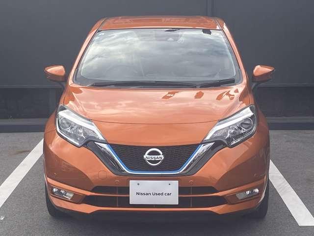 ノート １．２　ｅ－ＰＯＷＥＲ　Ｘ　日産純正ナビ　バックモニター　記録簿付　Ｒカメラ　運転席助手席エアバック　ＡＵＴＯエアコン　１オーナー　ナビＴＶ　ＡＷ　運転席エアバッグ　キーレスエントリー　ＬＥＤヘッド　ＥＴＣ車載器　パワーウィンドウ　パワステ　メモリーナビ（2枚目）