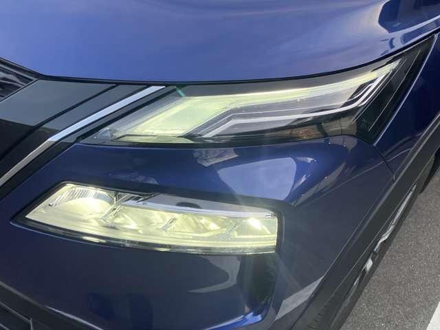 �z�������ɗD��H���܂Ŗ��邭�Ƃ炷�k�d�c���C�g���̗p