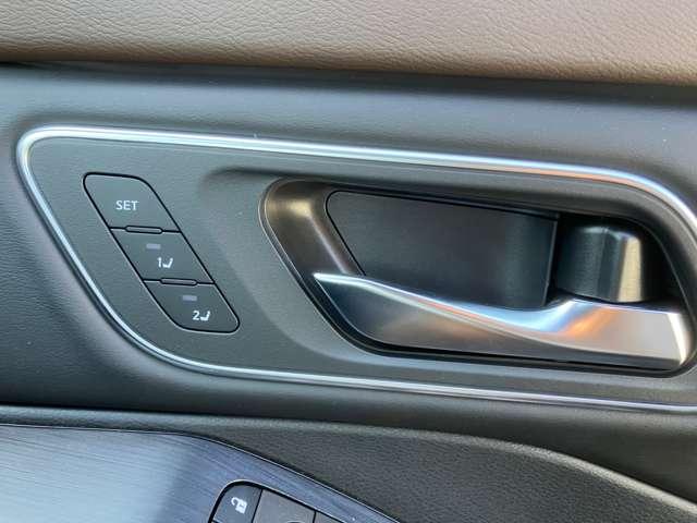 �p���[�V�[�g�͓�l���܂Ń������[�@�\�t���ł��B