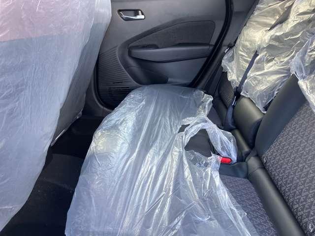 オーラ １．２　Ｇ　雹害車　アラウンドビューモニター　自動（被害軽減）ブレーキ　ＬＥＤ　ＬＫＡ　サイドカメラ　カーテンエアバッグ　イモビライザー　アルミホイール　禁煙　インテリジェントキー　パワーウィンドウ　フルオートエアコン　キーレスエントリー　ＡＢＳ（16枚目）