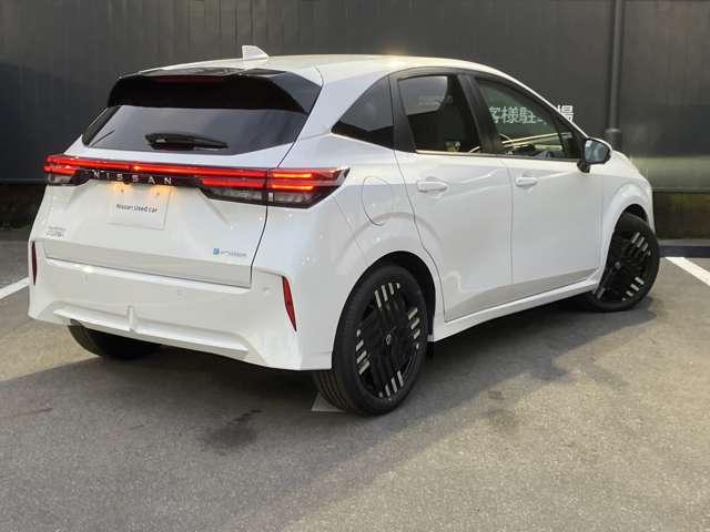 オーラ １．２　Ｇ　雹害車　メーカナビ　全方位モニター　自動（被害軽減）ブレーキ　ＬＥＤ　ＬＫＡ　サイドカメラ　ＥＴＣ　カーテンエアバッグ　アルミホイール　インテリジェントキー　パワーウィンドウ　寒冷地仕様　フルオートエアコン　キーレスエントリー　ナビＴＶ（2枚目）