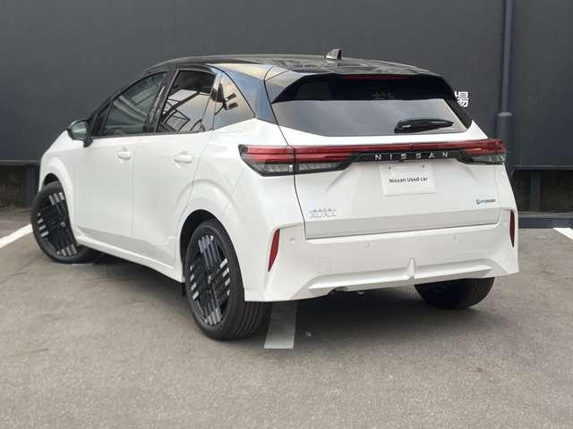 オーラ １．２　Ｇ　レザーエディション　雹害車　皮シート　メーカナビ　追突防止　レーダークルーズ　車線逸脱警報装置　ＬＥＤ　バックモニター　ＥＴＣ　インテリジェントキー　メモリーナビゲーション　ＡＷ　キーレスエントリー　オートエアコン　ＡＢＳ　パワーウィンドウ　パワステ（10枚目）