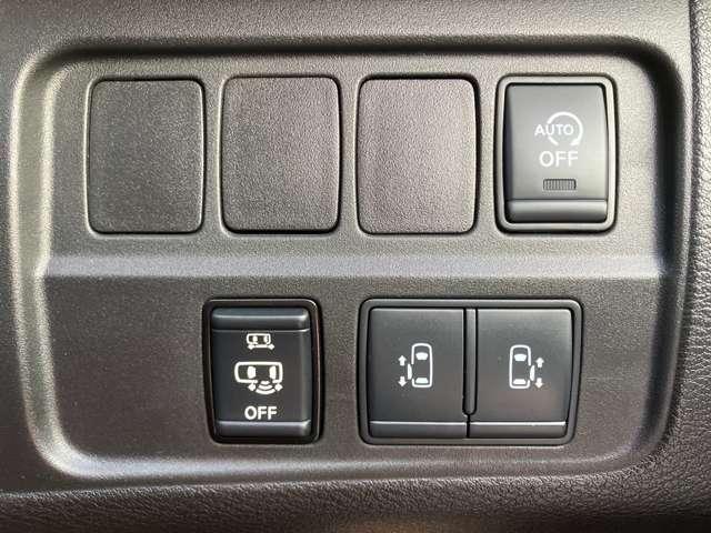 セレナ ２．０　ハイウェイスター　Ｖ　大画面ナビ／プロパイロット／両側オートスラ　地デジ　三列シート　ＬＥＤランプ　ハイビームアシスト　ワンオーナー車　レーダークルコン　ＬＫＡ　盗難防止装置　サイドエアバッグ　パワーウインドウ　ＥＴＣ（10枚目）