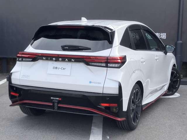 オーラ １．２　ＮＩＳＭＯ　メーカナビ　全方位モニター　ＬＥＤライト　アダプティブクルコン　全方向カメラ　地デジ　パワーステアリング　衝突軽減Ｂ　ＬＥＤランプ　１オーナ－　車線逸脱防止　オートマチックハイビーム　パワーウィンドウ（2枚目）