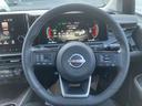 ステアリングスイッチ付きなので、ハンドルを握りながら音量調整や選局が出来ます。