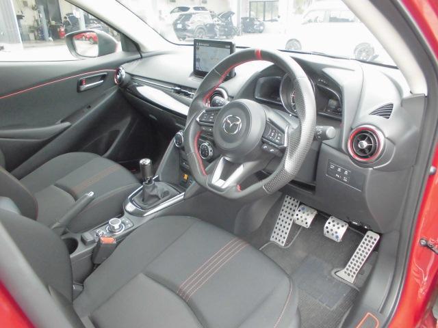 ＭＡＺＤＡ２ １５スポルト　衝突被害軽減システム　アダプティブクルーズコントロール　全周囲カメラ　オートマチックハイビーム　バックカメラ　オートライト　ＬＥＤヘッドランプ　ＥＴＣ　Ｂｌｕｅｔｏｏｔｈ　ワンオーナー（10枚目）