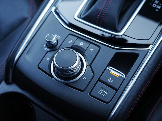 ＣＸ－５ ＸＤ　スポーツアピアランス　衝突被害軽減システム　アダプティブクルーズコントロール　全周囲カメラ　オートマチックハイビーム　革シート　電動シート　シートヒーター　バックカメラ　オートライト　ＬＥＤヘッドランプ　ＥＴＣ　ディーゼル（12枚目）