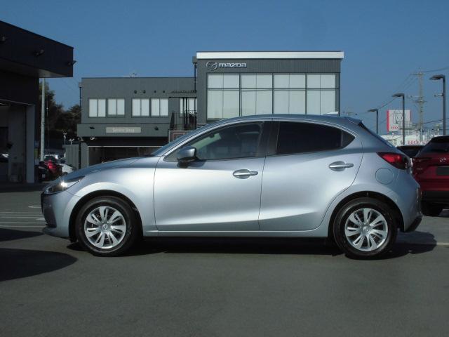 ＭＡＺＤＡ２ １５Ｓ　スマートエディション　衝突被害軽減システム　全周囲カメラ　オートマチックハイビーム　ナビ　バックカメラ　オートライト　ＬＥＤヘッドランプ　ＥＴＣ　Ｂｌｕｅｔｏｏｔｈ　ワンオーナー（3枚目）