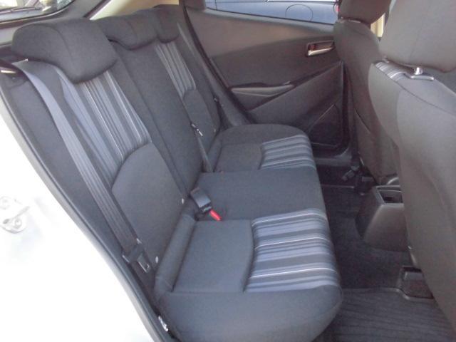 ＭＡＺＤＡ２ １５Ｓ　スマートエディション　衝突被害軽減システム　全周囲カメラ　オートマチックハイビーム　ナビ　バックカメラ　オートライト　ＬＥＤヘッドランプ　ＥＴＣ　Ｂｌｕｅｔｏｏｔｈ　ワンオーナー（14枚目）