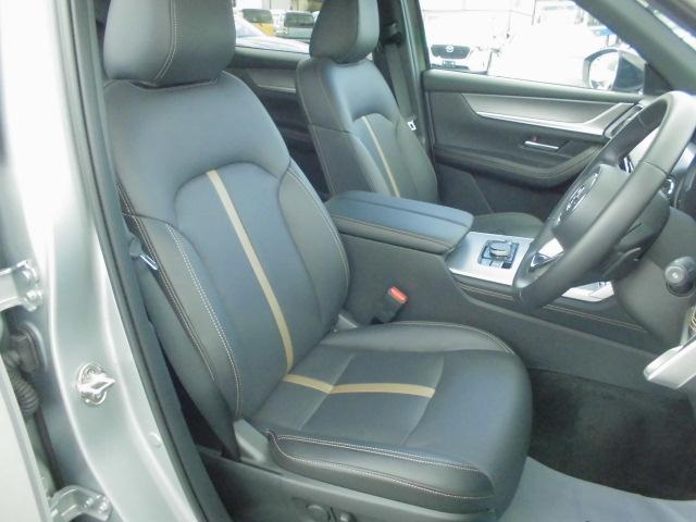 ＣＸ－６０ ＸＤ－ハイブリッド　トレッカー　衝突被害軽減システム　アダプティブクルーズコントロール　全周囲カメラ　オートマチックハイビーム　サンルーフ　４ＷＤ　革シート　電動シート　シートヒーター　バックカメラ　オートライト　ＬＥＤヘッドランプ（12枚目）