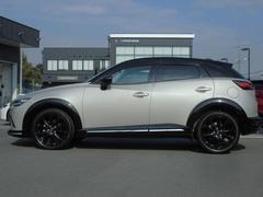 ���Ӥ䤫�ʥܥ�ͥåȤ���Ϥޤꡢ�ˤ䤫�ʶ��̤Υܥǥ��ѥͥ�ȡ��Ԥ����å��θ������ǥ��ơ���ˤ�äơ����ϥ�Τ����������ץ��ݡ������ȤʤäƤ��ޤ��� 3