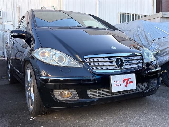 Ａクラス Ａ２００　ターボ　アバンギャルド　ナビ　フルセグＴＶ　バックカメラ　ワンオーナー　黒革シート　パワーステアリング　パワーウィンドウ　ＨＩＤライト（2枚目）