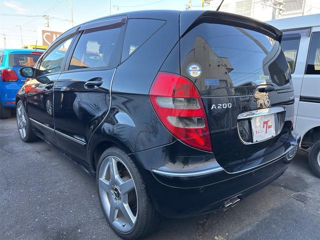 Ａクラス Ａ２００　ターボ　アバンギャルド　ナビ　フルセグＴＶ　バックカメラ　ワンオーナー　黒革シート　パワーステアリング　パワーウィンドウ　ＨＩＤライト（4枚目）