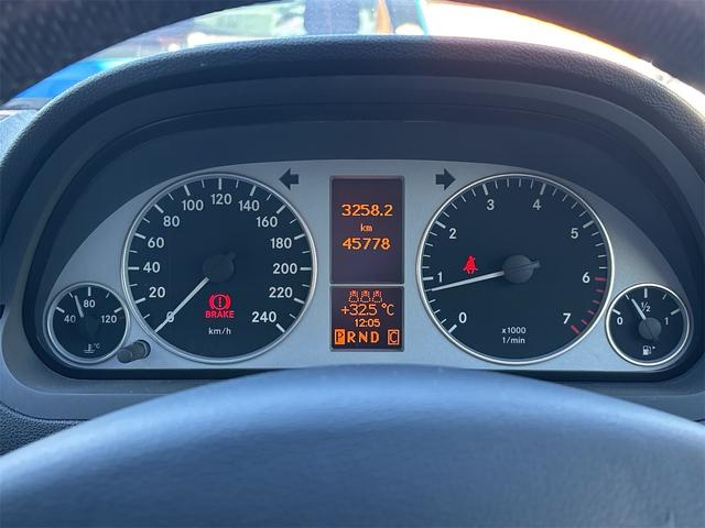 Ａクラス Ａ２００　ターボ　アバンギャルド　ナビ　フルセグＴＶ　バックカメラ　ワンオーナー　黒革シート　パワーステアリング　パワーウィンドウ　ＨＩＤライト（6枚目）