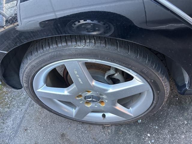 Ａクラス Ａ２００　ターボ　アバンギャルド　ナビ　フルセグＴＶ　バックカメラ　ワンオーナー　黒革シート　パワーステアリング　パワーウィンドウ　ＨＩＤライト（16枚目）