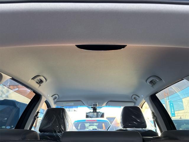 Ａクラス Ａ２００　ターボ　アバンギャルド　ナビ　フルセグＴＶ　バックカメラ　ワンオーナー　黒革シート　パワーステアリング　パワーウィンドウ　ＨＩＤライト（25枚目）