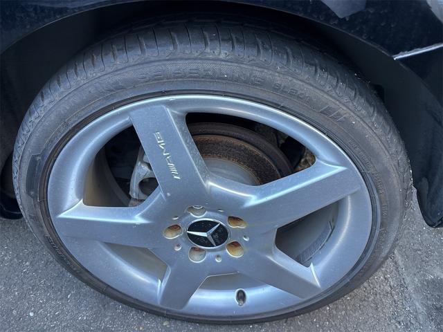 Ａクラス Ａ２００　ターボ　アバンギャルド　ナビ　フルセグＴＶ　バックカメラ　ワンオーナー　黒革シート　パワーステアリング　パワーウィンドウ　ＨＩＤライト（27枚目）