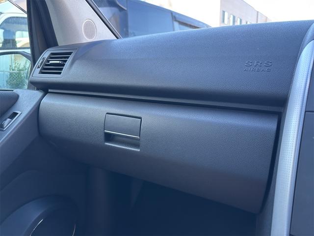 Ａクラス Ａ２００　ターボ　アバンギャルド　ナビ　フルセグＴＶ　バックカメラ　ワンオーナー　黒革シート　パワーステアリング　パワーウィンドウ　ＨＩＤライト（38枚目）