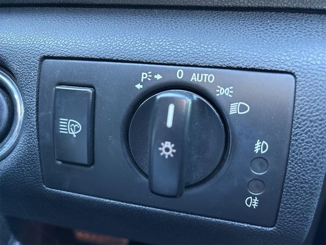 Ａクラス Ａ２００　ターボ　アバンギャルド　ナビ　フルセグＴＶ　バックカメラ　ワンオーナー　黒革シート　パワーステアリング　パワーウィンドウ　ＨＩＤライト（49枚目）