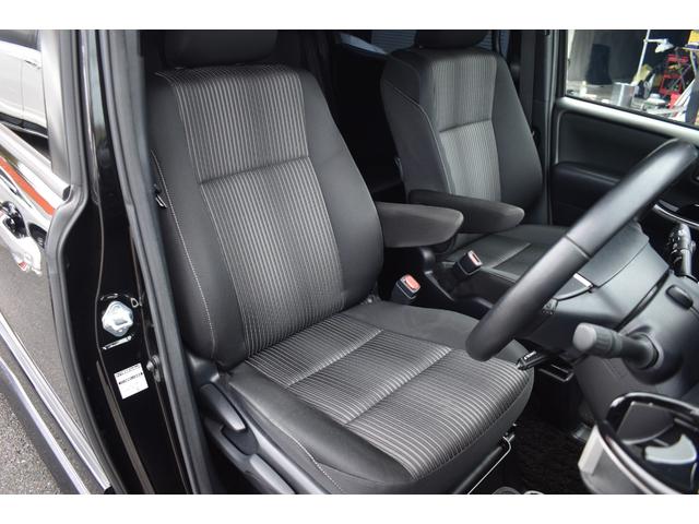 ヴォクシー ZS 煌II モデリスタエアロVOLTEC19AW新品タイヤ車高調LEDヘッド外LEDフォグシグネチャーイルミ純正10inナビTVBカメラ純正12in後席モニター両側パワスラETCドラレコ取説整備手帳1オーナー車(11枚目)
