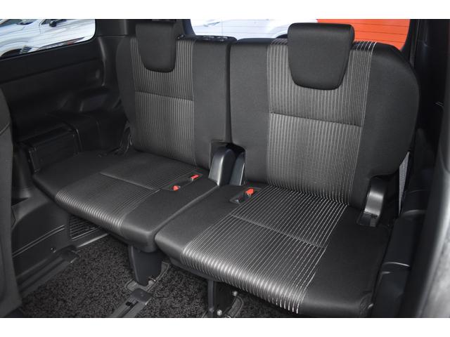 ヴォクシー ZS 煌II モデリスタエアロVOLTEC19AW新品タイヤ車高調LEDヘッド外LEDフォグシグネチャーイルミ純正10inナビTVBカメラ純正12in後席モニター両側パワスラETCドラレコ取説整備手帳1オーナー車(16枚目)