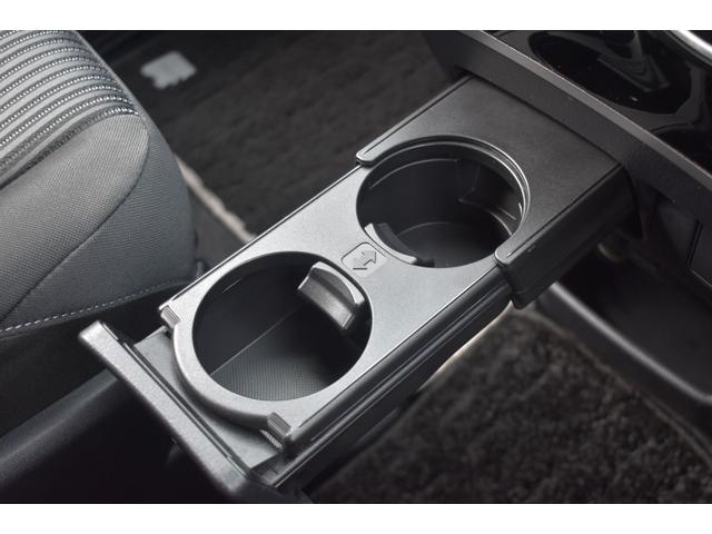 ヴォクシー ZS 煌II モデリスタエアロVOLTEC19AW新品タイヤ車高調LEDヘッド外LEDフォグシグネチャーイルミ純正10inナビTVBカメラ純正12in後席モニター両側パワスラETCドラレコ取説整備手帳1オーナー車(51枚目)