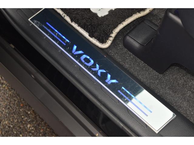 ヴォクシー ZS 煌II モデリスタエアロVOLTEC19AW新品タイヤ車高調LEDヘッド外LEDフォグシグネチャーイルミ純正10inナビTVBカメラ純正12in後席モニター両側パワスラETCドラレコ取説整備手帳1オーナー車(67枚目)