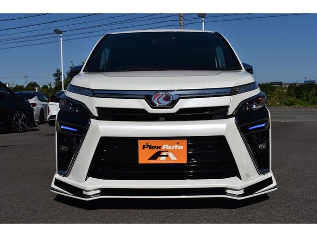 ヴォクシー ZS 煌III KUHL仕様VERZ19AW車高調LEDヘッドシグネチャーイルミLEDリフレクターTセーフティー半革シートアルパイン11inナビTVBカメラ12in後席モニター両側パワースライドドアETC取説整備手帳(3枚目)