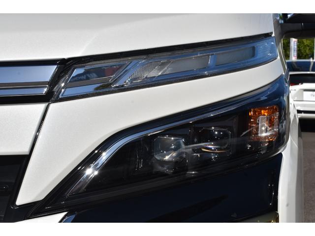 ヴォクシー ZS 煌III KUHL仕様VERZ19AW車高調LEDヘッドシグネチャーイルミLEDリフレクターTセーフティー半革シートアルパイン11inナビTVBカメラ12in後席モニター両側パワースライドドアETC取説整備手帳(22枚目)