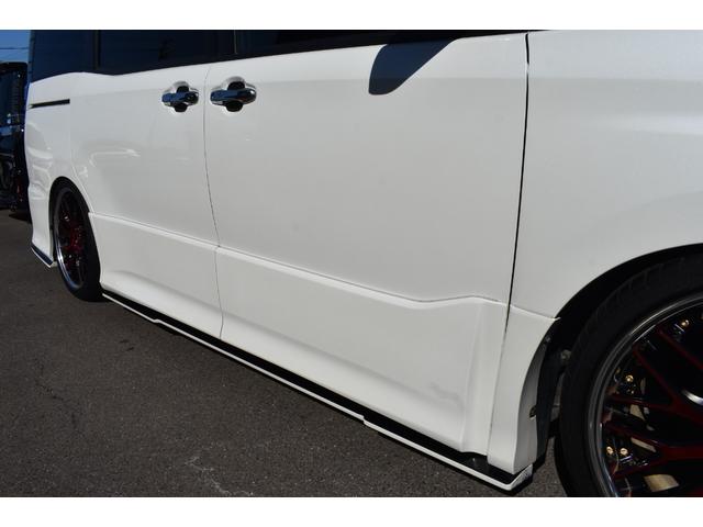 ヴォクシー ZS 煌III KUHL仕様VERZ19AW車高調LEDヘッドシグネチャーイルミLEDリフレクターTセーフティー半革シートアルパイン11inナビTVBカメラ12in後席モニター両側パワースライドドアETC取説整備手帳(31枚目)