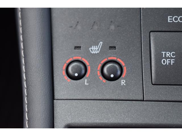 ＣＴ ＣＴ２００ｈ　バージョンＬ　ＴＲＤエアロＴＲＤ４本出しマフラー純正ＯＰ１７ＡＷＬＥＤヘッドＬＥＤフォグ革シートパワーシートシートヒーター純正ナビＴＶＢカメラＬセーフティーレーダークルーズコントロールＥＴＣカードキー取説整備手帳（46枚目）