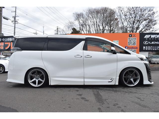 ヴェルファイア ２．５Ｚ　Ｇエディション　ＴＲＤ仕様新品ＷＯＲＫ２０ＡＷ車高調４本出しマフラーサンルーフ３眼ＬＥＤヘッドＬＥＤフォグアルパイン１１ｉｎナビＴＶＢカメラ１２ｉｎ後席モニター黒革エアシート両側パワスラパワーバックドアＴセーフティー（5枚目）