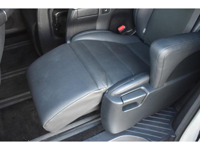 ヴェルファイア ２．５Ｚ　Ｇエディション　ＴＲＤ仕様新品ＷＯＲＫ２０ＡＷ車高調４本出しマフラーサンルーフ３眼ＬＥＤヘッドＬＥＤフォグアルパイン１１ｉｎナビＴＶＢカメラ１２ｉｎ後席モニター黒革エアシート両側パワスラパワーバックドアＴセーフティー（74枚目）