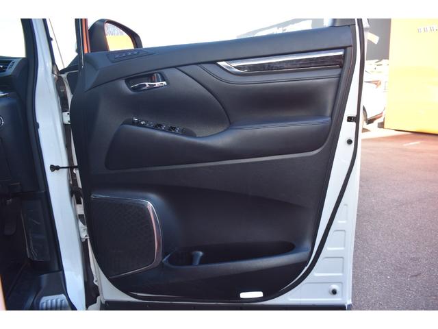 ヴェルファイア ２．５Ｚ　Ｇエディション　ＴＲＤ仕様新品ＷＯＲＫ２０ＡＷ車高調４本出しマフラーサンルーフ３眼ＬＥＤヘッドＬＥＤフォグアルパイン１１ｉｎナビＴＶＢカメラ１２ｉｎ後席モニター黒革エアシート両側パワスラパワーバックドアＴセーフティー（78枚目）