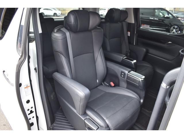 アルファード ２．５Ｓ　Ｃパッケージ　ＫＵＨＬ仕様新品ＷＯＲＫ２１ＡＷ車高調３眼ＬＥＤヘッドＬＥＤフォグＢＳＭアルパイン１１ｉｎナビＴＶＢカメラ１２ｉｎ後席モニター黒革エアシート両側パワスラＤインナーミラーＥＴＣ前後ドラレコＴセーフティー（12枚目）