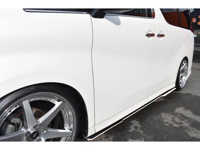 アルファード ２．５Ｓ　Ｃパッケージ　ＫＵＨＬ仕様新品ＷＯＲＫ２１ＡＷ車高調３眼ＬＥＤヘッドＬＥＤフォグＢＳＭアルパイン１１ｉｎナビＴＶＢカメラ１２ｉｎ後席モニター黒革エアシート両側パワスラＤインナーミラーＥＴＣ前後ドラレコＴセーフティー（29枚目）