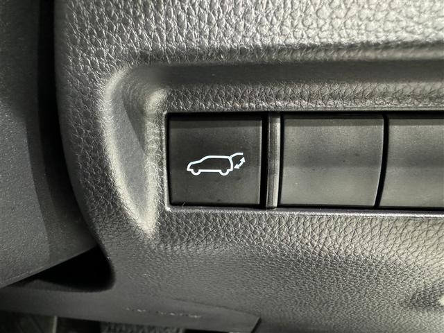 ハリアー Ｚ　メモリーナビ　ＬＥＤヘッドランプ　ミュージックプレイヤー接続可　パワーシート　ＬＥＤヘッドランプ　盗難防止システム　衝突被害軽減システム（17枚目）