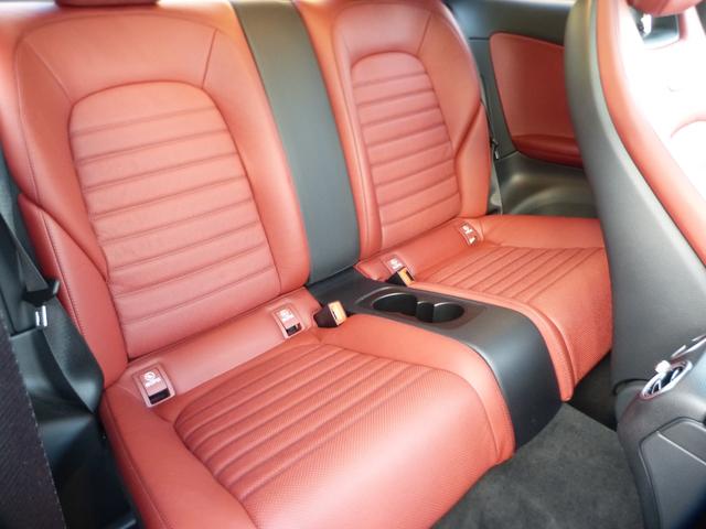 Ｃクラス Ｃ１８０クーペスポーツレザーエクスクルシブパッケージ　レーダーセーフティパッケージ　純ナビＴＶ　Ｂモニター　赤レザーシート　ＡＭＧアルミホイール　キーレスゴー　ＬＥＤヘッドライト　パノラミックルーフ　シートヒーター　パワーシート　ヘッドアップディスプレイ（9枚目）