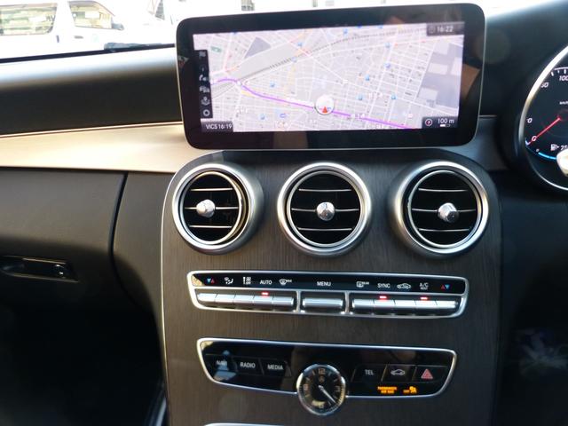 Ｃクラス Ｃ１８０クーペスポーツレザーエクスクルシブパッケージ　レーダーセーフティパッケージ　純ナビＴＶ　Ｂモニター　赤レザーシート　ＡＭＧアルミホイール　キーレスゴー　ＬＥＤヘッドライト　パノラミックルーフ　シートヒーター　パワーシート　ヘッドアップディスプレイ（18枚目）