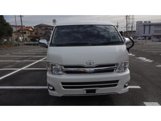 ハイエースワゴン ＧＬ　リクライニング対策済・オートエアコン・スライディングサイドガラス・社外１５インチホイール・ホワイトレタータイヤ・社外テールランプ・フロント修復歴有（2枚目）