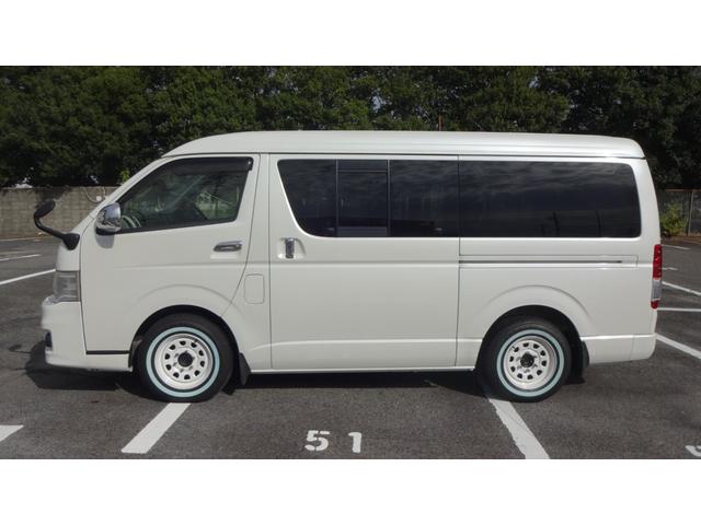 ハイエースワゴン ＧＬ　リクライニング対策済・オートエアコン・スライディングサイドガラス・社外１５インチホイール・ホワイトレタータイヤ・社外テールランプ・フロント修復歴有（5枚目）