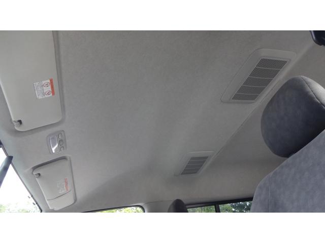 ハイエースワゴン ＧＬ　リクライニング対策済・オートエアコン・スライディングサイドガラス・社外１５インチホイール・ホワイトレタータイヤ・社外テールランプ・フロント修復歴有（34枚目）