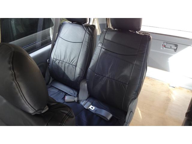 ハイエースワゴン グランドキャビン　ワンオーナー・パワースライド・リクライニング対策済・レザー調シートカバー・コーナーソナ・１６インチデイトナホイール・純正ナビ・バックカメラ・リヤフリップダウンモニター・当社オリジナルフロアーカーペット（28枚目）