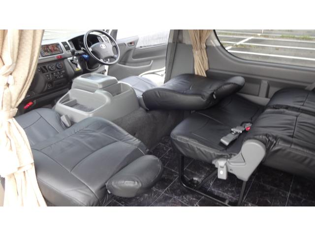 ハイエースワゴン グランドキャビン　ワンオーナー・パワースライド・リクライニング対策済・レザー調シートカバー・コーナーソナ・１６インチデイトナホイール・純正ナビ・バックカメラ・リヤフリップダウンモニター・当社オリジナルフロアーカーペット（34枚目）