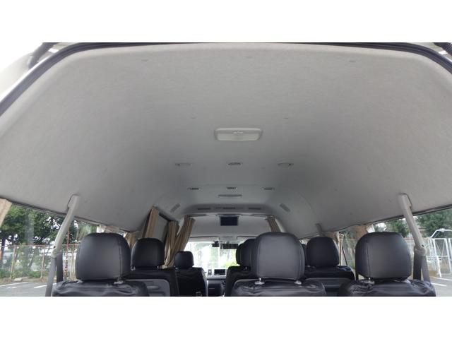 ハイエースワゴン グランドキャビン　ワンオーナー・パワースライド・リクライニング対策済・レザー調シートカバー・コーナーソナ・１６インチデイトナホイール・純正ナビ・バックカメラ・リヤフリップダウンモニター・当社オリジナルフロアーカーペット（44枚目）